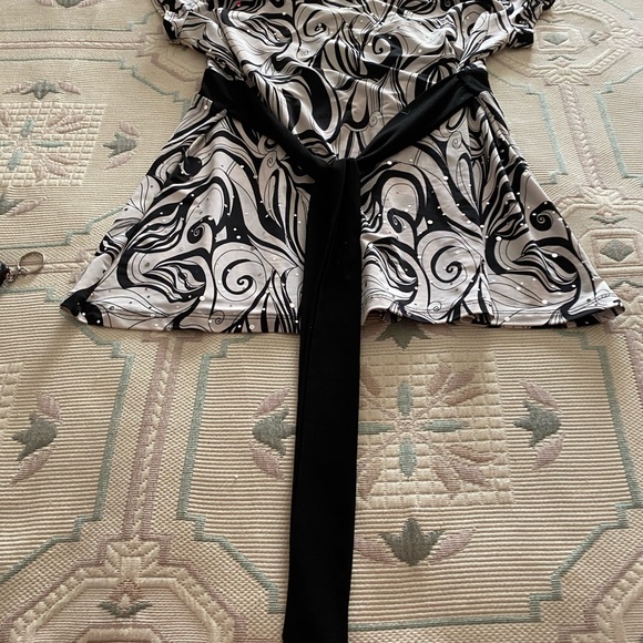 Top - Picture 6 of 6